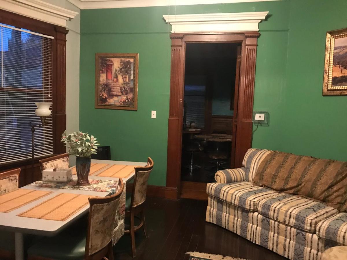 5 Star Victorian Mansion-Downtown No Locals Bed & Breakfast Erie Exterior foto