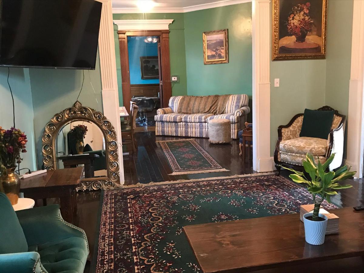 5 Star Victorian Mansion-Downtown No Locals Bed & Breakfast Erie Exterior foto